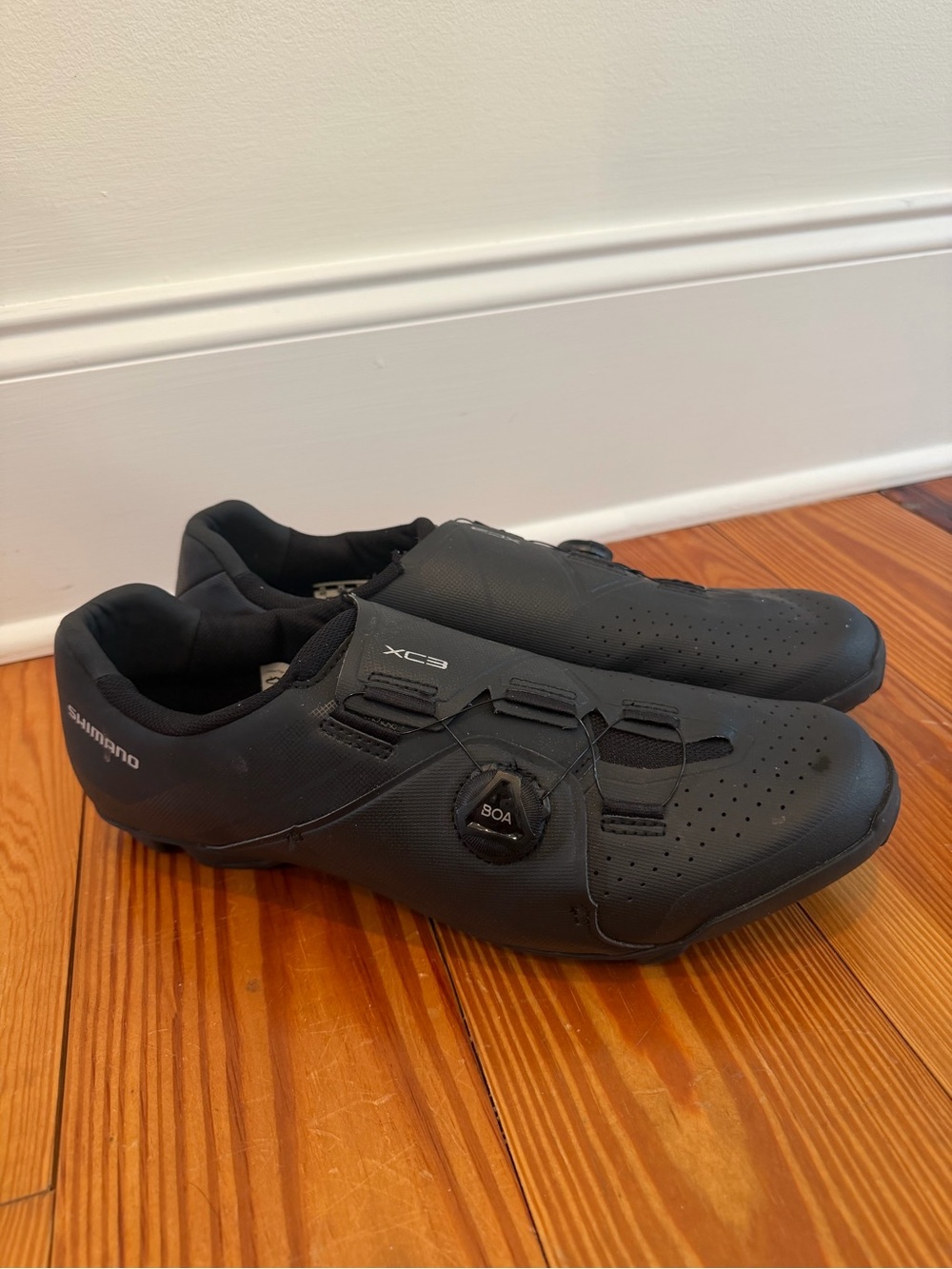 Shimano Black Cycling Shoes with Cleats